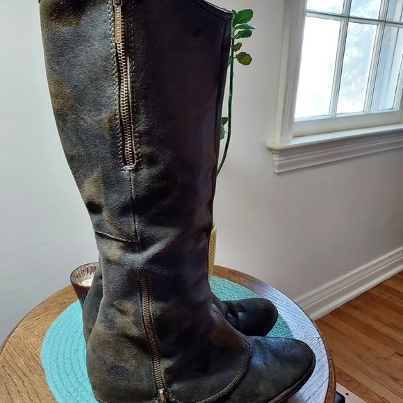 Donald Pliner Tall Boots - Picture 5 of 5